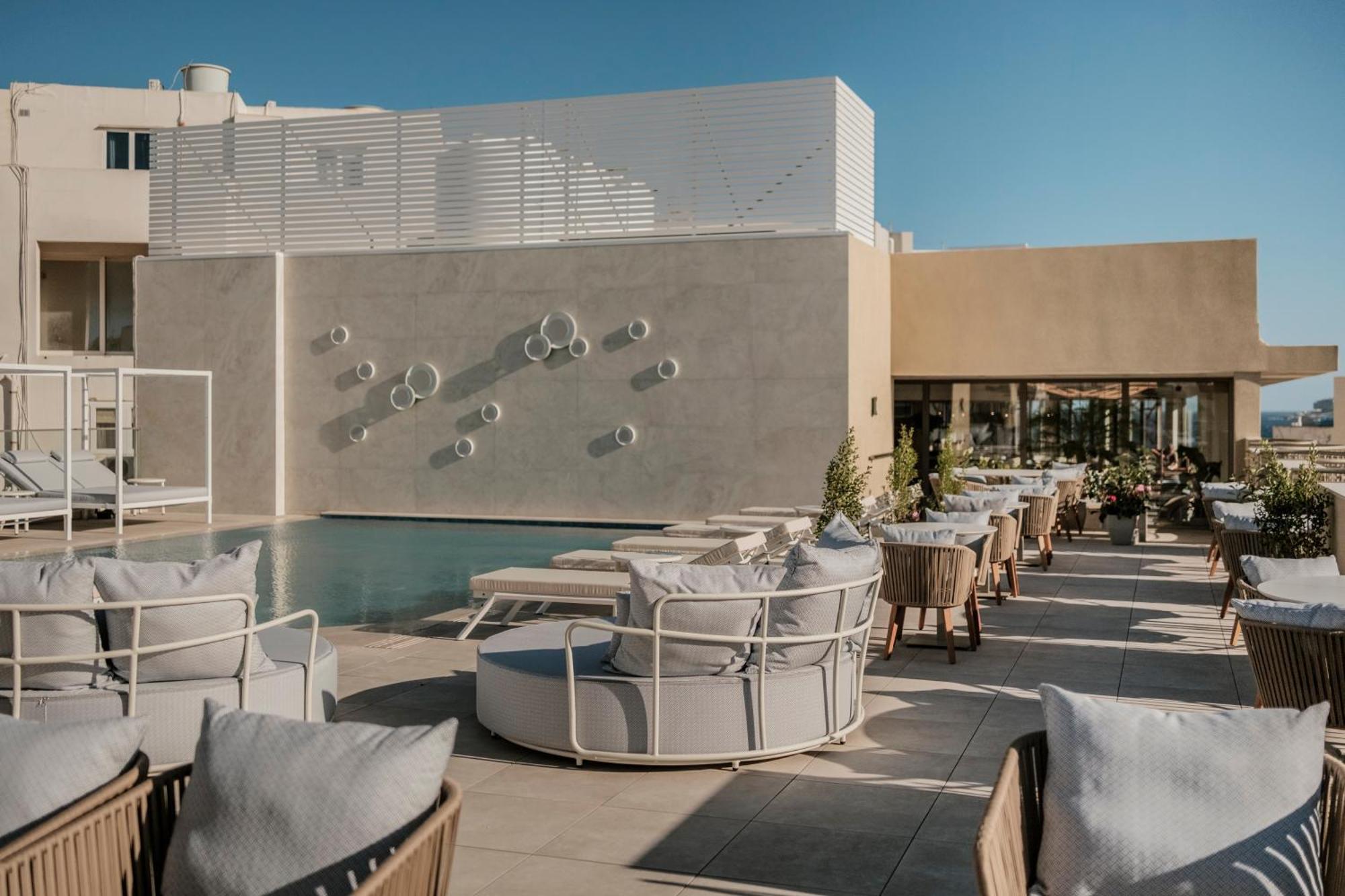 Courtyard By Marriott Sliema Hotell Exteriör bild