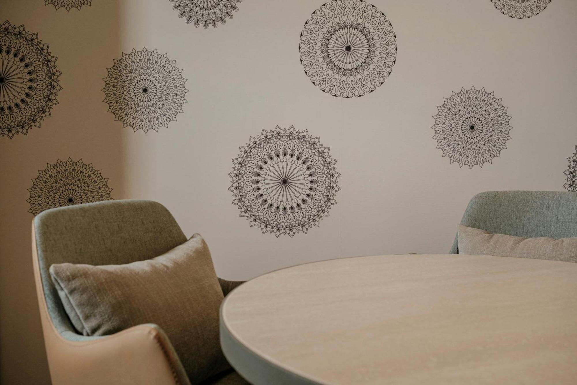 Courtyard By Marriott Sliema Hotell Exteriör bild