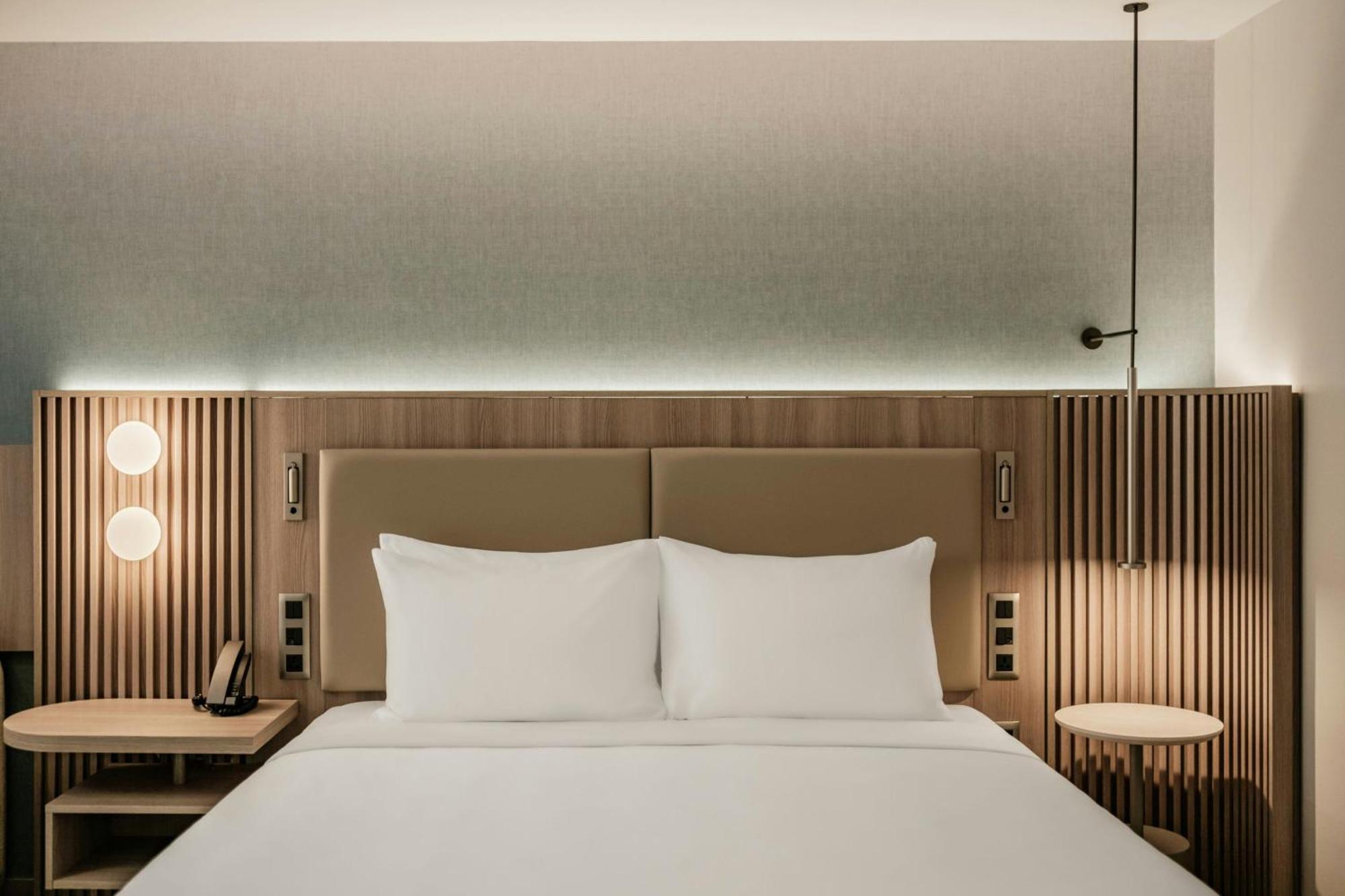 Courtyard By Marriott Sliema Hotell Exteriör bild