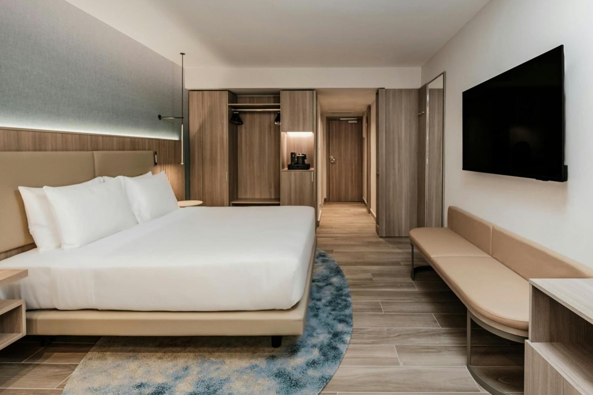 Courtyard By Marriott Sliema Hotell Exteriör bild