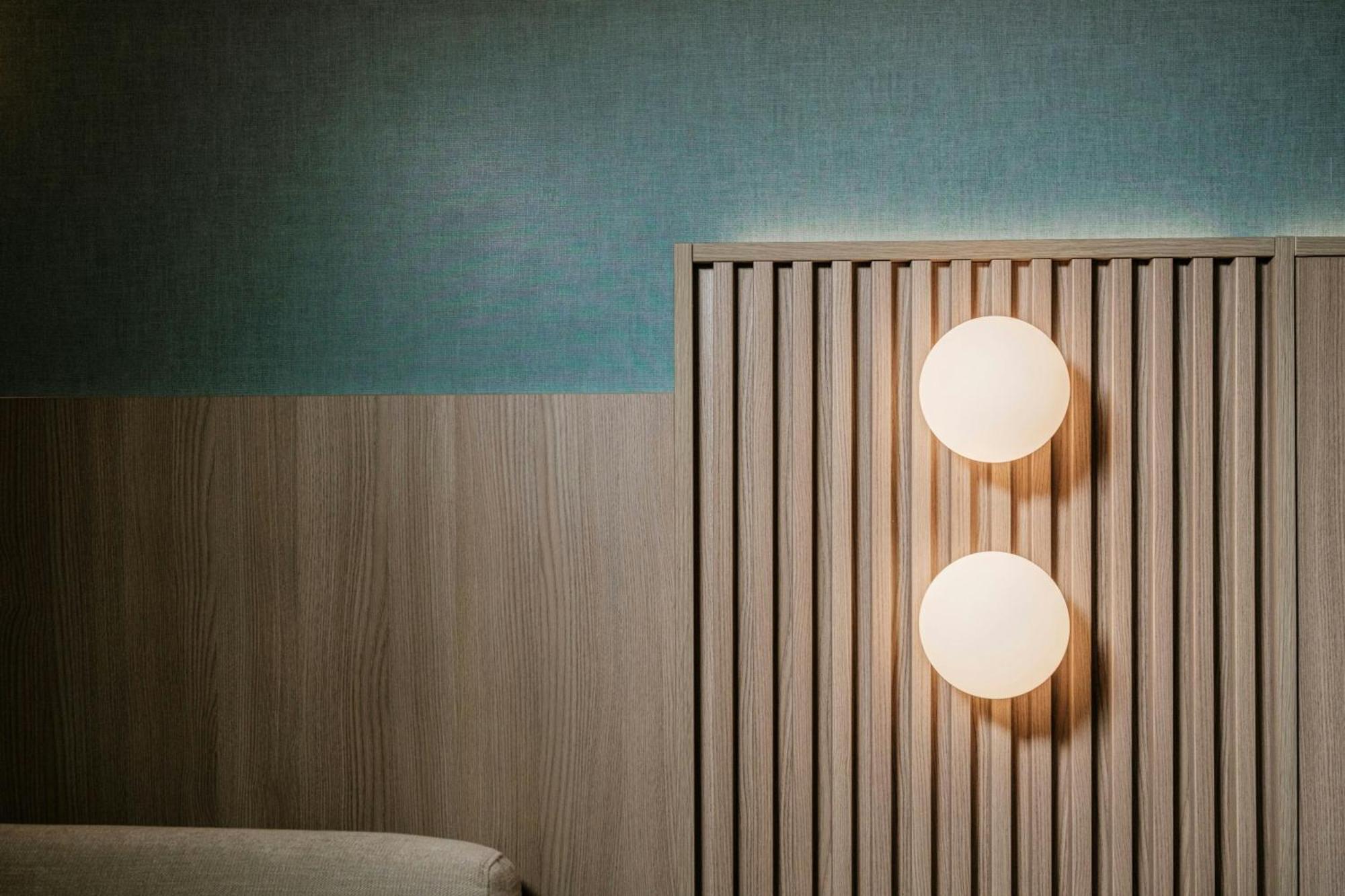 Courtyard By Marriott Sliema Hotell Exteriör bild