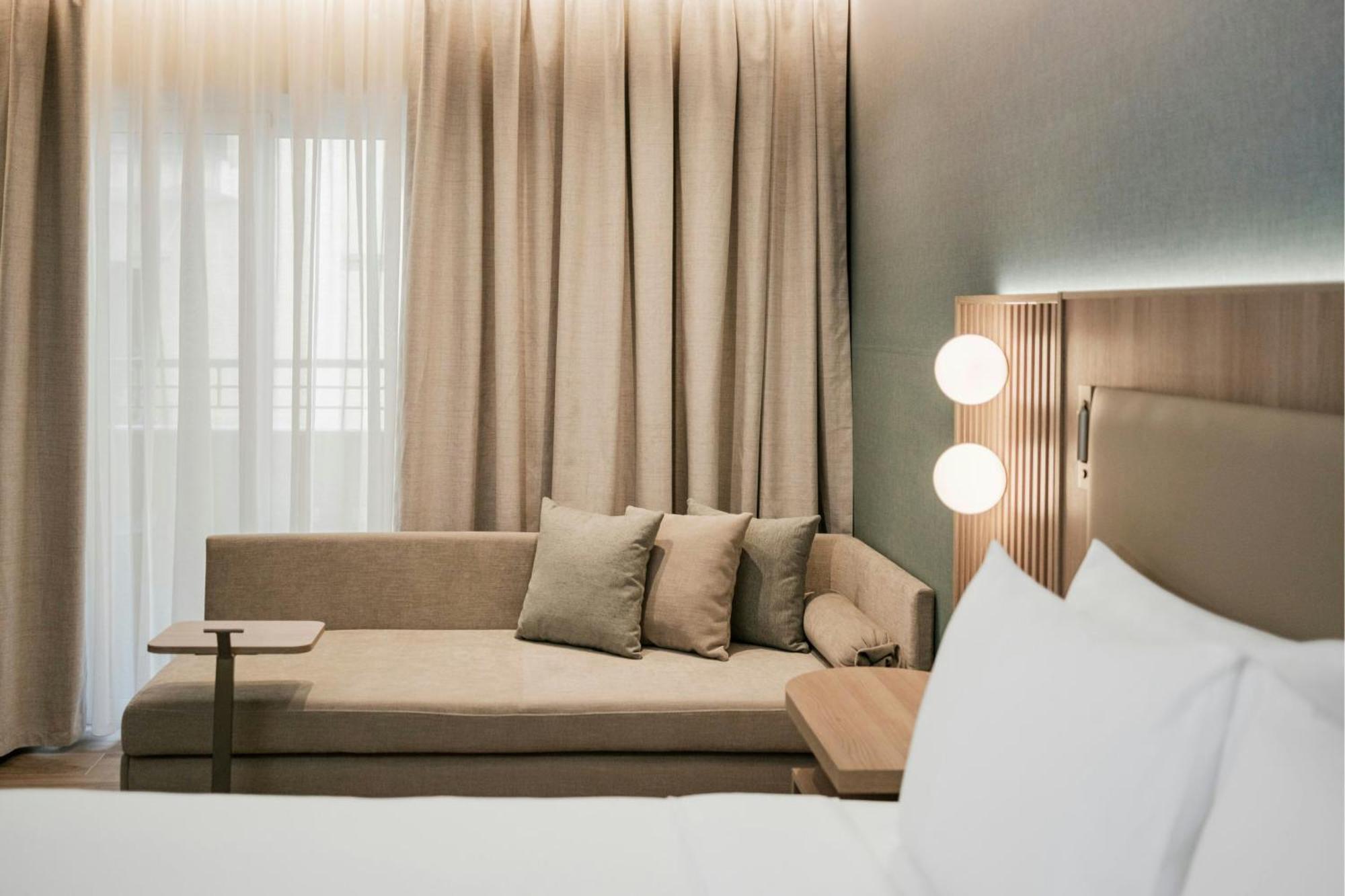 Courtyard By Marriott Sliema Hotell Exteriör bild